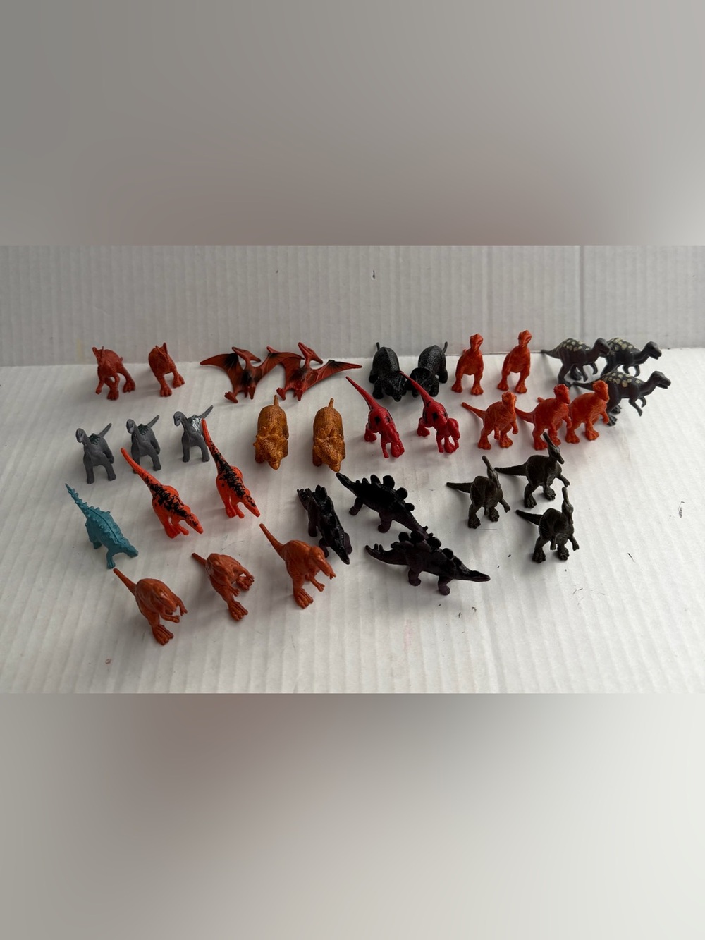 Assorted Mini Dinosaur Lot 33 pieces